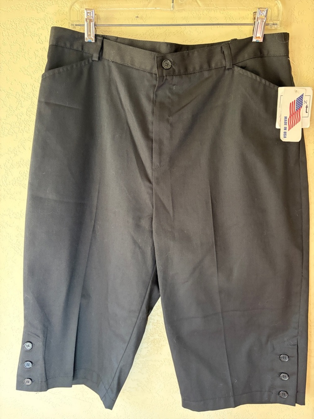 KEREN hart Black Women's Dress Shorts